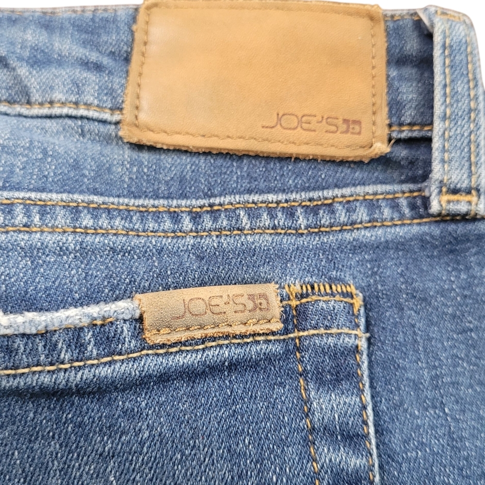 Joe’s Jeans The Finn Bermuda Shorts 29 Mid Rise Frayed Distressed Denim - Picture 5 of 16